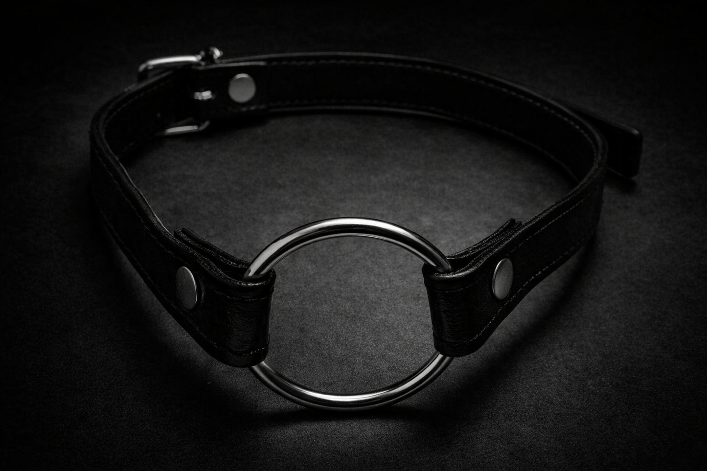 Noir Ring Gag