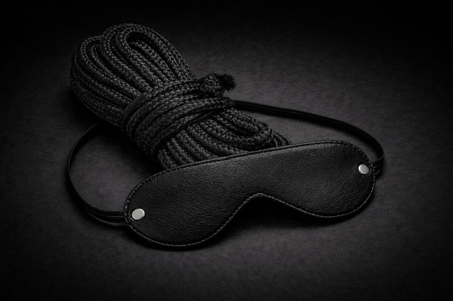 NOIR Essential Set
